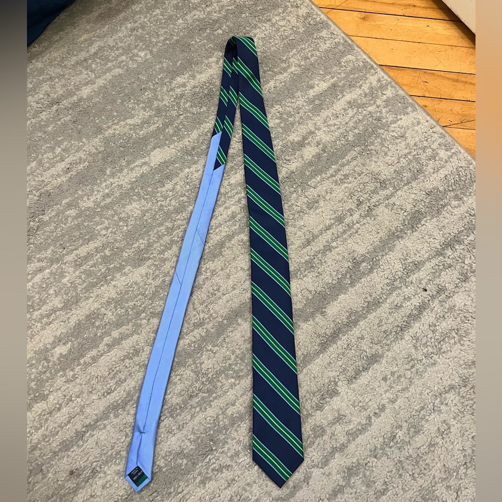 100% silk Tommy Hilfiger Men’s striped Tie